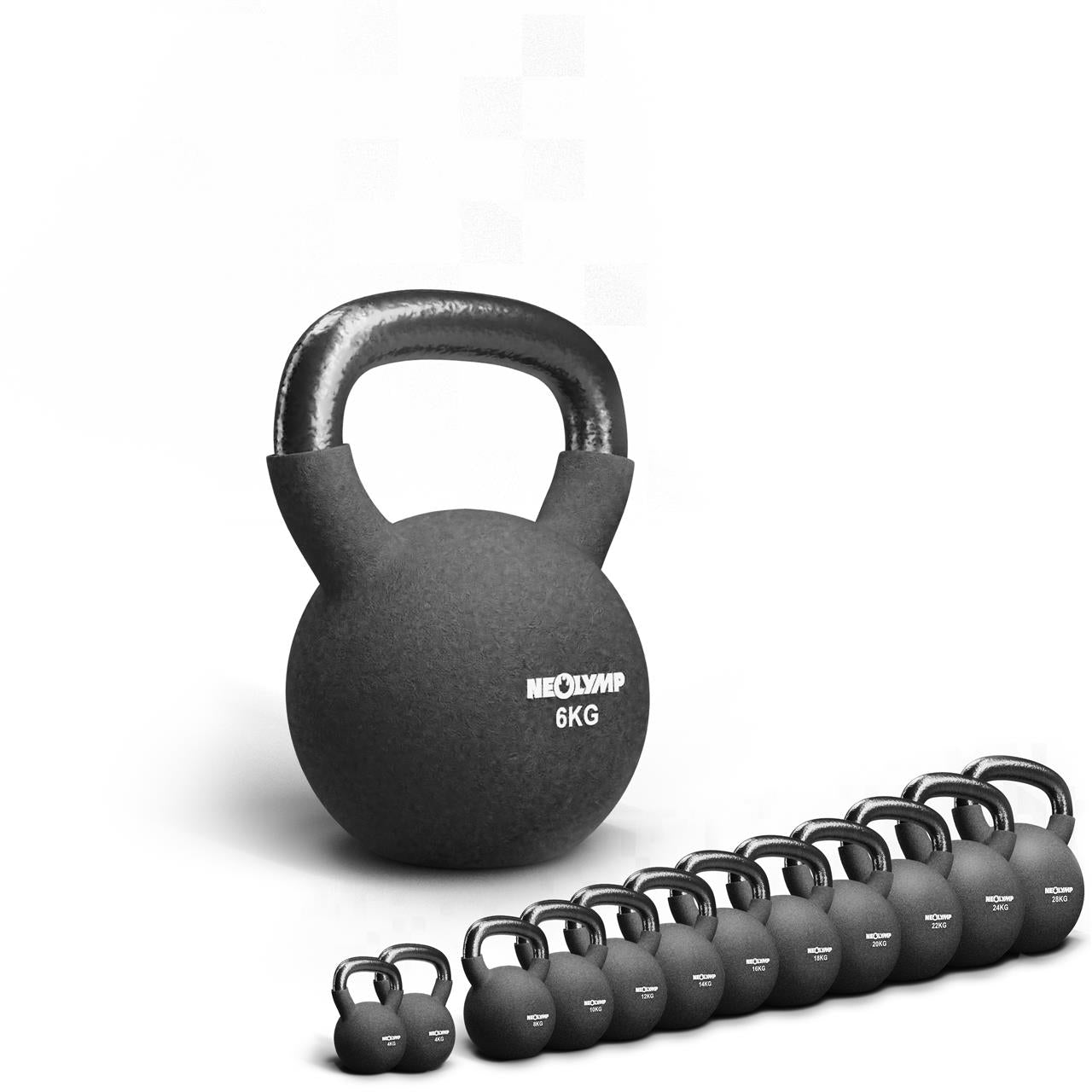 Schwarze Neolymp Kettlebell mit einem Gewicht von 6 kg im Vordergrund, im Hintergrund eine Reihe von Kettlebells in verschiedenen Größen.