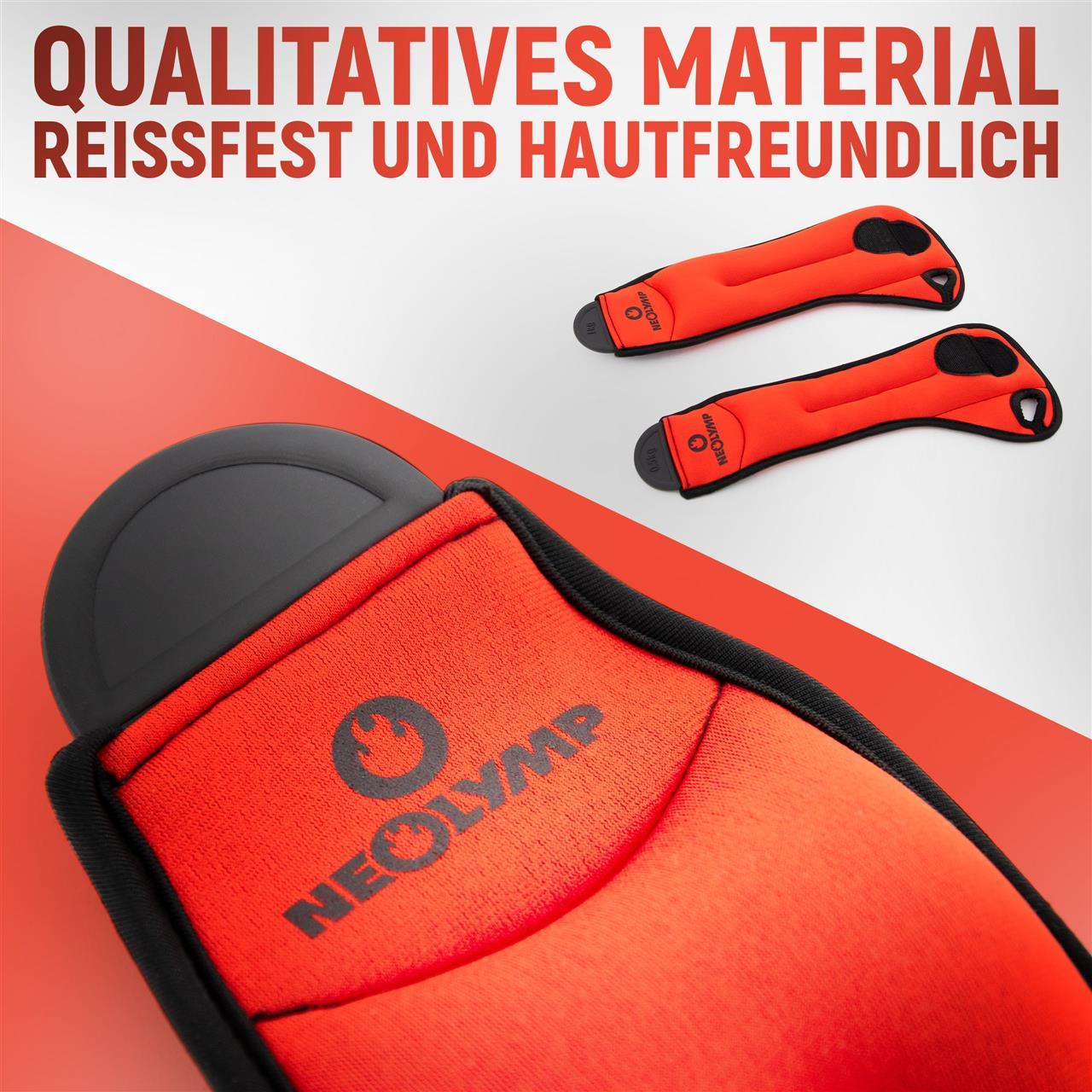 Qualitatives Material. Das Bild zeigt eine Nahaufnahme der orangefarbenen Neolymp-Gewichtsbandagen mit dem Logo. Die Bandagen bestehen aus reißfestem und hautfreundlichem Material. Text auf dem Bild: Qualitatives Material, reißfest und hautfreundlich.